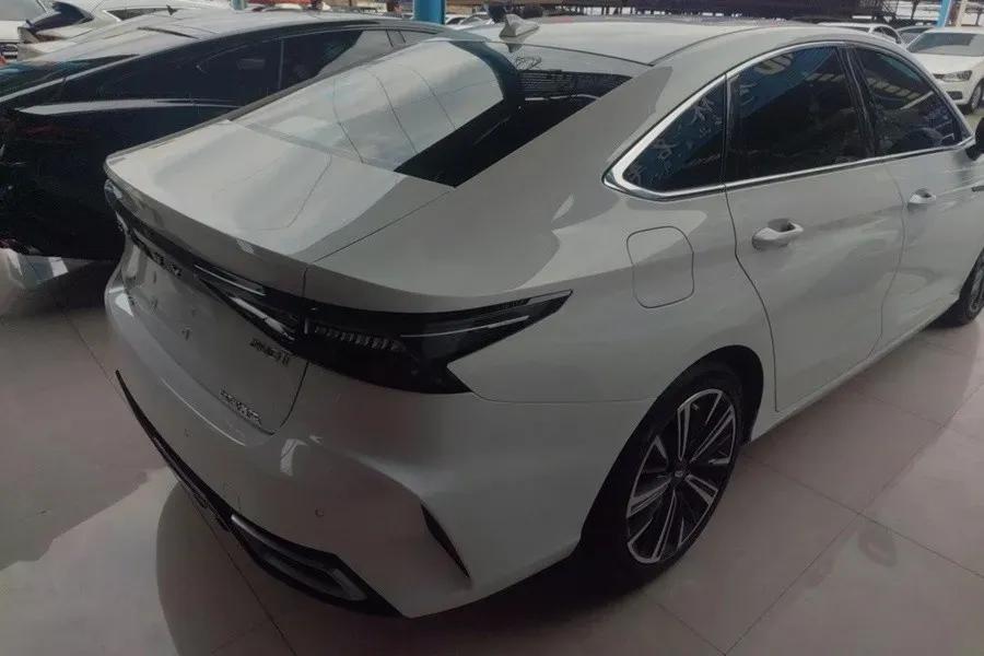 2022 Chery Arrizo 8 1.6T 197HP L4 7DCT,autocango,china used car exporter,china ev exporter,chinese used car exporter,chinese used ev exporter