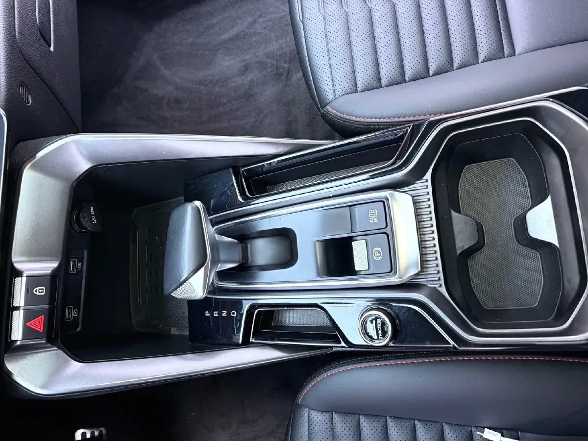 2021 Kia Sportage R 1.5T 200HP L4 7DCT,autocango,china used car exporter,china ev exporter,chinese used car exporter,chinese used ev exporter