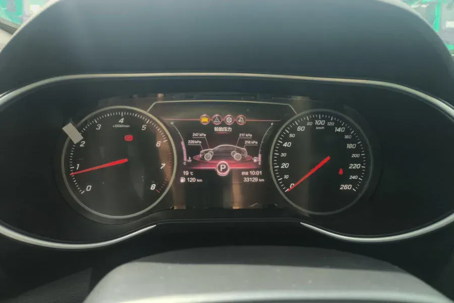 2022 HongQi H5 1.5T 169HP L4 7DCT,autocango,china used car exporter,china ev exporter,chinese used car exporter,chinese used ev exporter