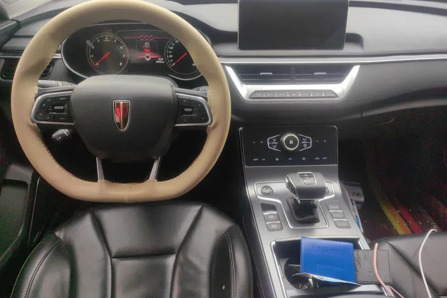 2022 HongQi H5 1.5T 169HP L4 7DCT,autocango,china used car exporter,china ev exporter,chinese used car exporter,chinese used ev exporter