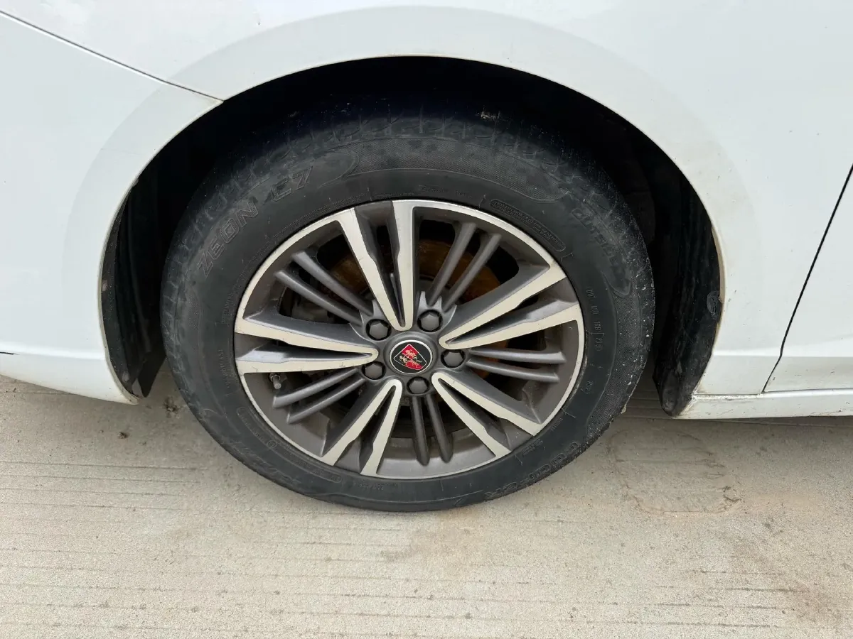 2019 Roewe i5 1.5L 120HP L4 CVT,autocango,china used car exporter,china ev exporter,chinese used car exporter,chinese used ev exporter