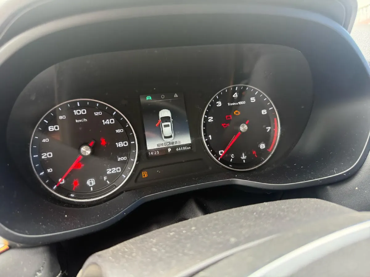 2019 Roewe i5 1.5L 120HP L4 CVT,autocango,china used car exporter,china ev exporter,chinese used car exporter,chinese used ev exporter