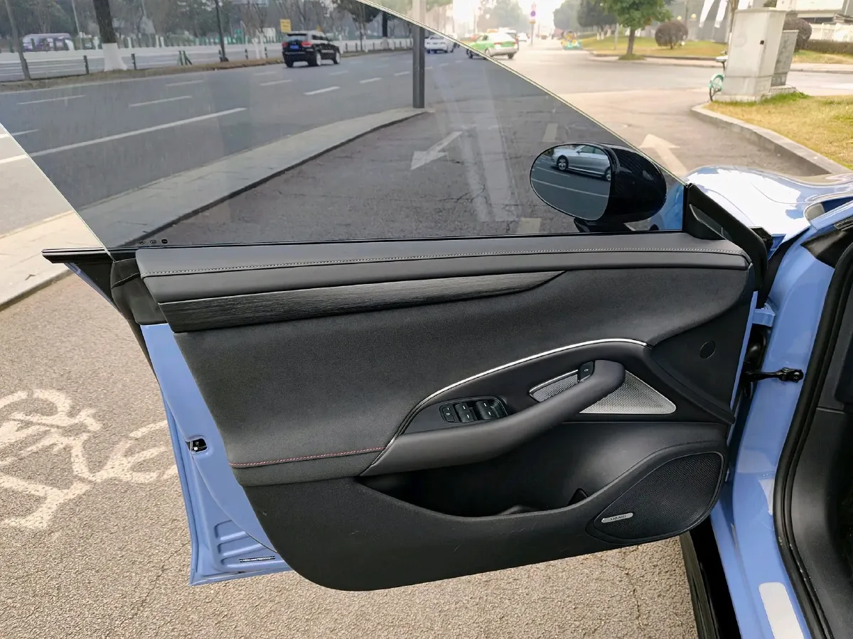 2024 MI SU7 BEV 101KWH,autocango,china used car exporter,china ev exporter,chinese used car exporter,chinese used ev exporter