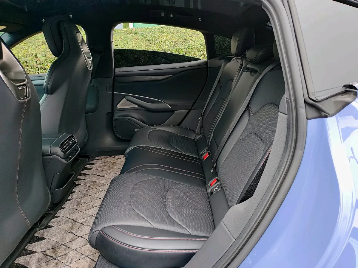 2024 MI SU7 BEV 101KWH,autocango,china used car exporter,china ev exporter,chinese used car exporter,chinese used ev exporter