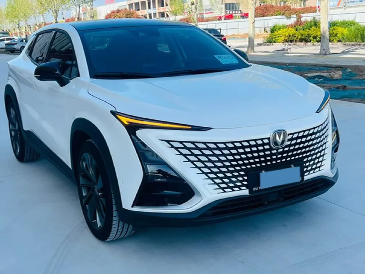 2021 ChangAn UNI-T 1.5T 180HP L4 7DCT,autocango,china used car exporter,china ev exporter,chinese used car exporter,chinese used ev exporter