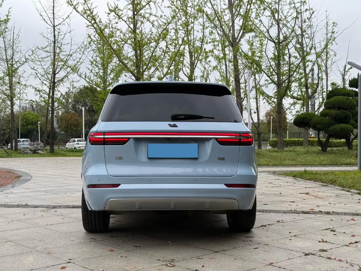 2021 Li ONE Range Extended 131HP REEV 40.5KWH,autocango,china used car exporter,china ev exporter,chinese used car exporter,chinese used ev exporter