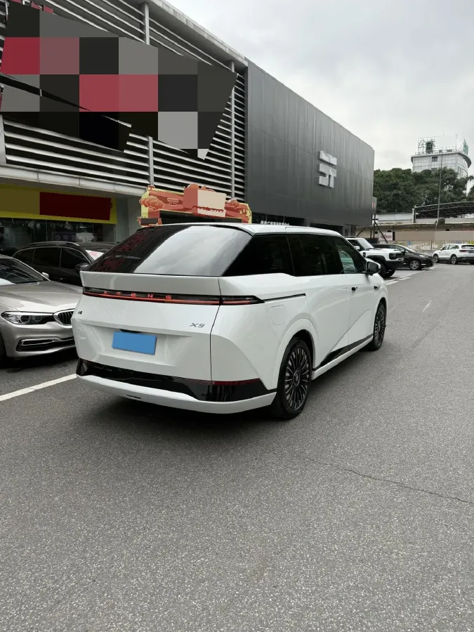 2025 Xpeng X9 BEV,autocango,china used car exporter,china ev exporter,chinese used car exporter,chinese used ev exporter