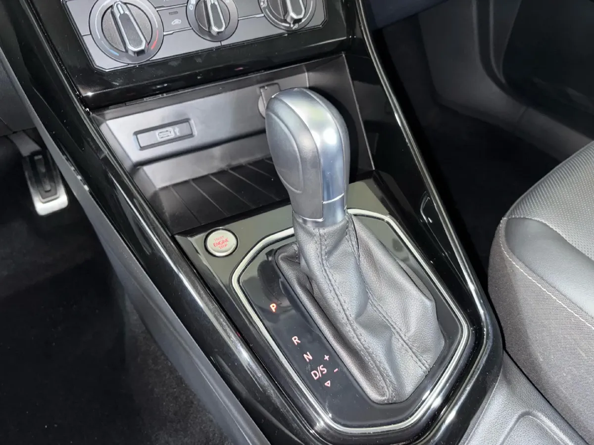 2021 Jetta VS5 1.4T 150HP L4 6AT,autocango,china used car exporter,china ev exporter,chinese used car exporter,chinese used ev exporter