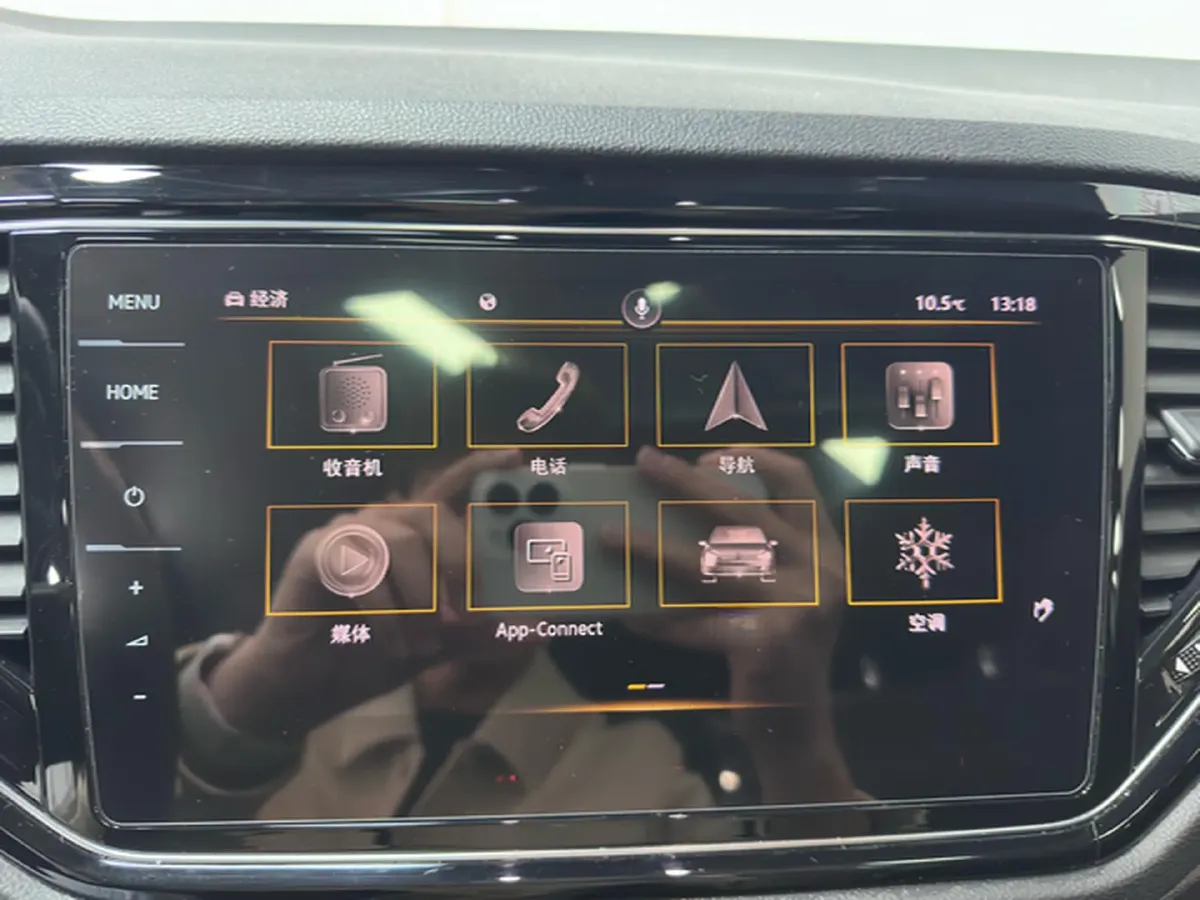 2021 Volkswagen T-Roc 1.4T 150HP L4 7DCT,autocango,china used car exporter,china ev exporter,chinese used car exporter,chinese used ev exporter