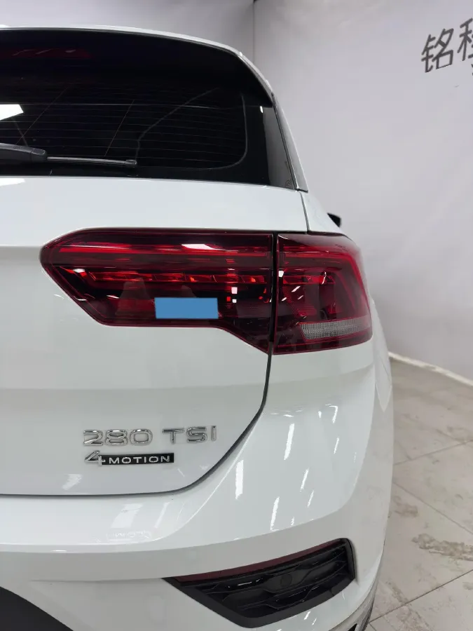 2021 Volkswagen T-Roc 1.4T 150HP L4 7DCT,autocango,china used car exporter,china ev exporter,chinese used car exporter,chinese used ev exporter