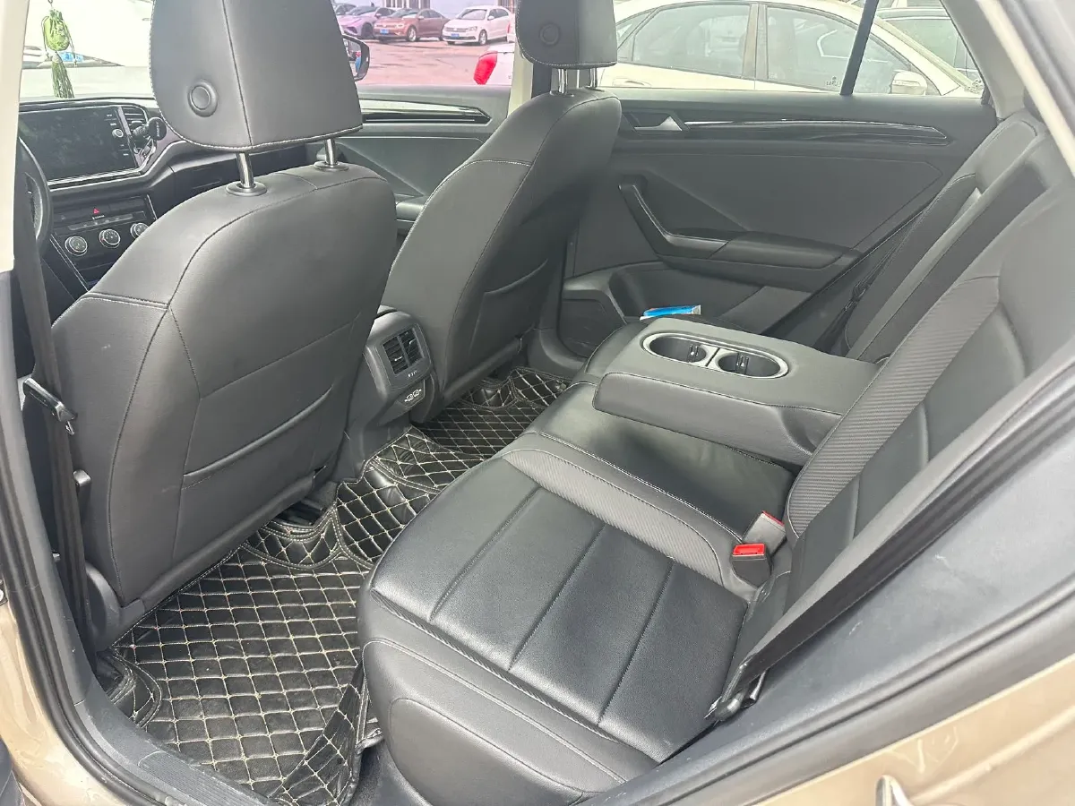 2018 Volkswagen Touran 1.4T 150HP L4 7DCT,autocango,china used car exporter,china ev exporter,chinese used car exporter,chinese used ev exporter