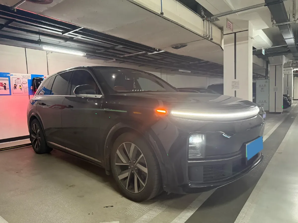 2023 Li L7 Range Extended 154HP REEV 40.9KWH,autocango,china used car exporter,china ev exporter,chinese used car exporter,chinese used ev exporter