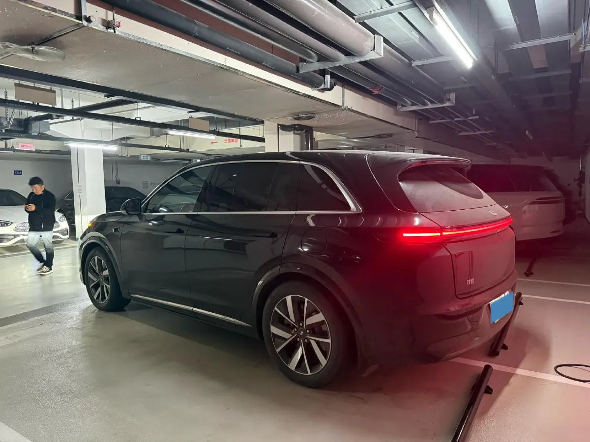 2023 Li L7 Range Extended 154HP REEV 40.9KWH,autocango,china used car exporter,china ev exporter,chinese used car exporter,chinese used ev exporter