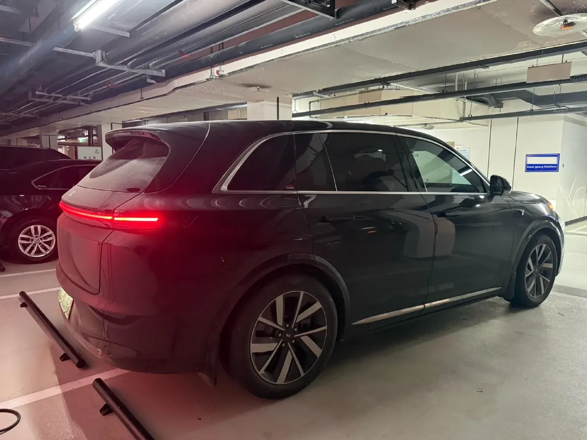 2023 Li L7 Range Extended 154HP REEV 40.9KWH,autocango,china used car exporter,china ev exporter,chinese used car exporter,chinese used ev exporter