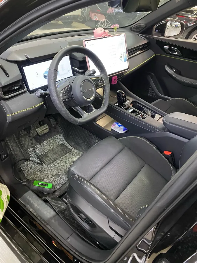 2025 LYNK&CO 03 1.5T 181HP L4 7DCT,autocango,china used car exporter,china ev exporter,chinese used car exporter,chinese used ev exporter