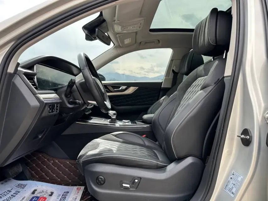 2019 HongQi HS5 2.0T 224HP L4 6AT,autocango,china used car exporter,china ev exporter,chinese used car exporter,chinese used ev exporter