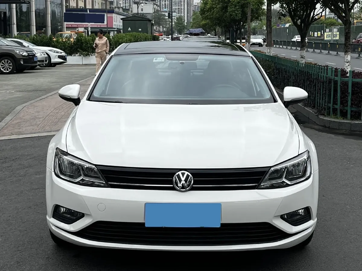 2018 Volkswagen Lamando 1.4T 131HP L4 5MT,autocango,china used car exporter,china ev exporter,chinese used car exporter,chinese used ev exporter