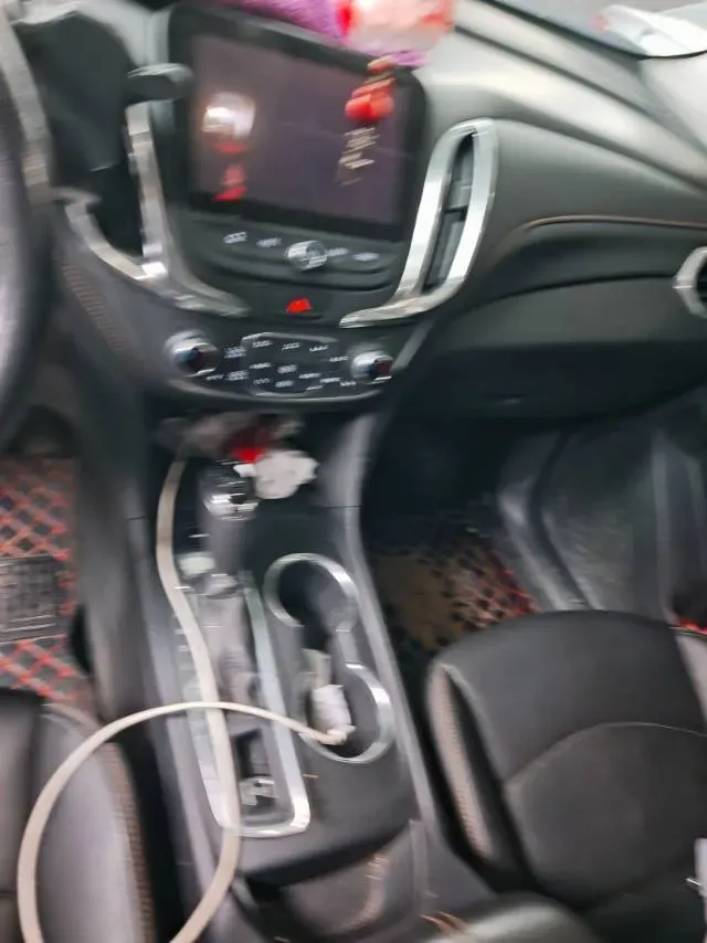 2018 Chevrolet Equinox 2.0T 260HP L4 9AT,autocango,china used car exporter,china ev exporter,chinese used car exporter,chinese used ev exporter