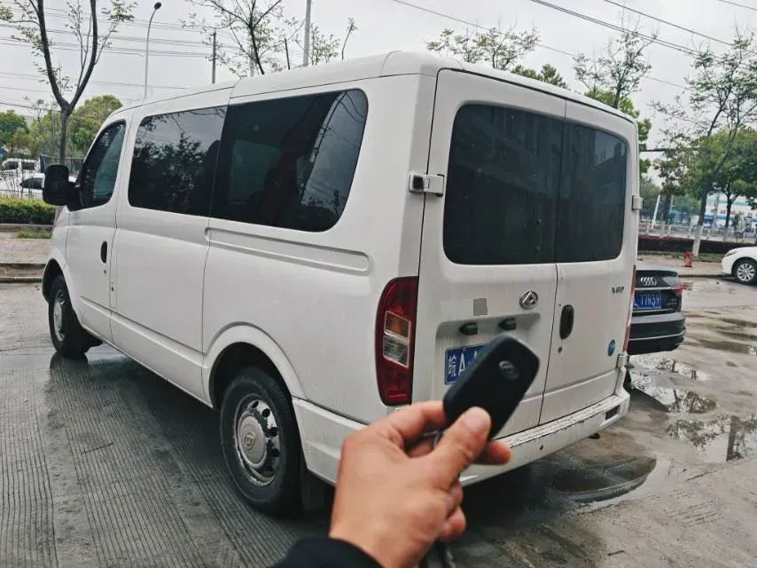 2021 MAXUS XinTu V80 2.0T 127HP L4 6MT,autocango,china used car exporter,china ev exporter,chinese used car exporter,chinese used ev exporter