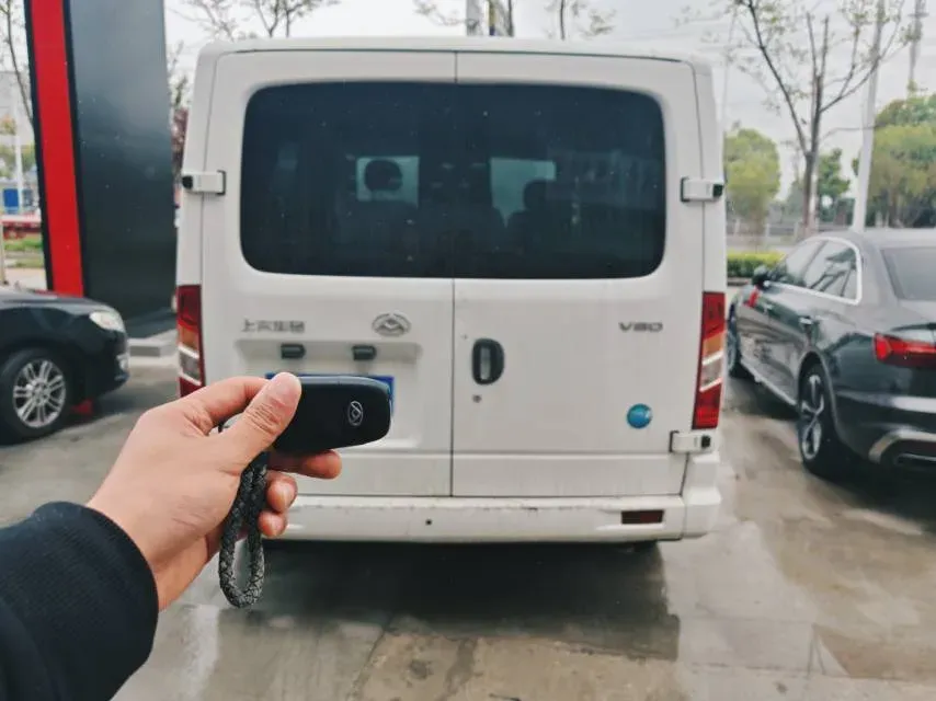 2021 MAXUS XinTu V80 2.0T 127HP L4 6MT,autocango,china used car exporter,china ev exporter,chinese used car exporter,chinese used ev exporter