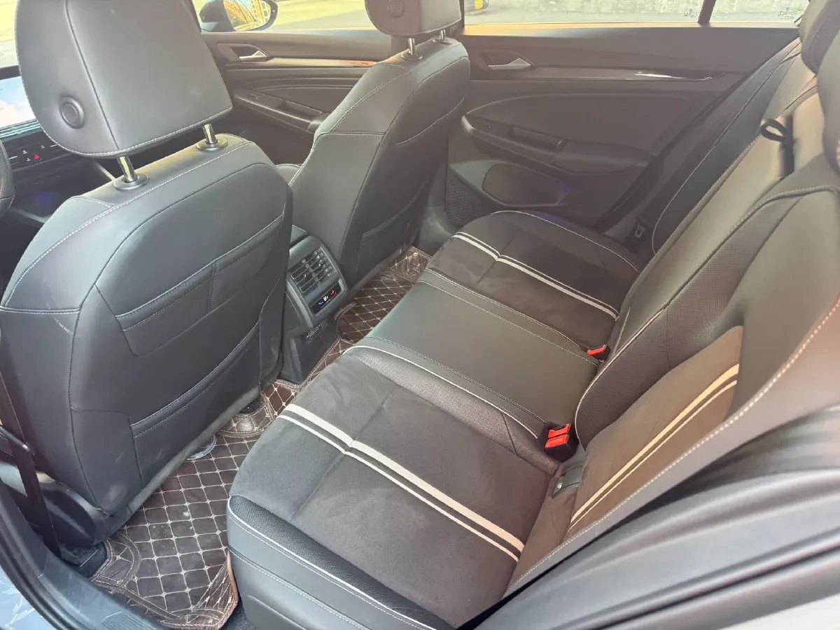 2021 Volkswagen Golf 1.4T 150HP L4 7DCT,autocango,china used car exporter,china ev exporter,chinese used car exporter,chinese used ev exporter