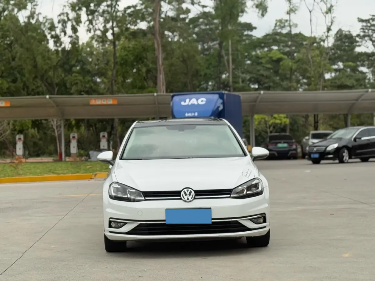 2018 Volkswagen Golf 1.4T 131HP L4 7DCT,autocango,china used car exporter,china ev exporter,chinese used car exporter,chinese used ev exporter