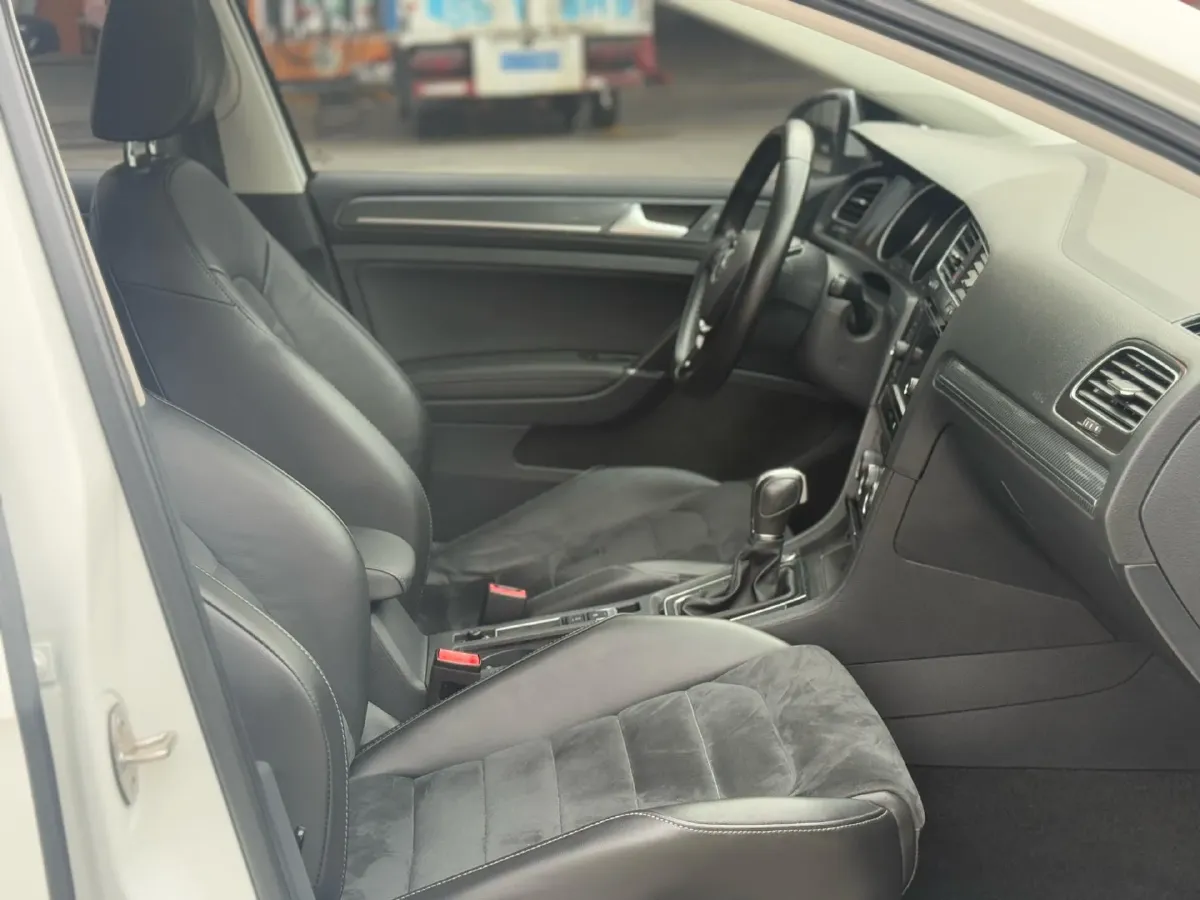 2018 Volkswagen Golf 1.4T 131HP L4 7DCT,autocango,china used car exporter,china ev exporter,chinese used car exporter,chinese used ev exporter