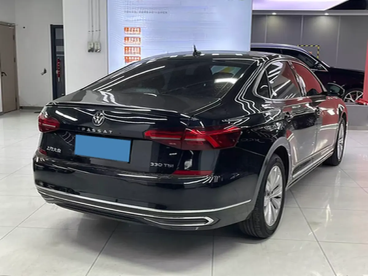 2021 Volkswagen Passat 2.0T 186HP L4 7DCT,autocango,china used car exporter,china ev exporter,chinese used car exporter,chinese used ev exporter