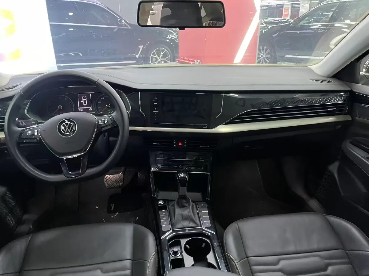 2021 Volkswagen Passat 2.0T 186HP L4 7DCT,autocango,china used car exporter,china ev exporter,chinese used car exporter,chinese used ev exporter