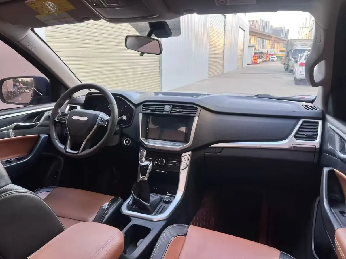 2021 MAXUS T70 2.0T 163HP L4 6MT,autocango,china used car exporter,china ev exporter,chinese used car exporter,chinese used ev exporter