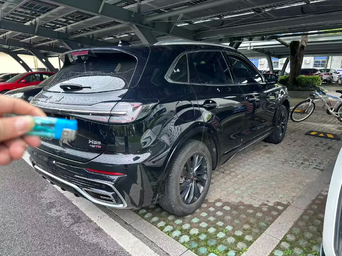 2023 HongQi HS5 2.0T 252HP L4 8AT,autocango,china used car exporter,china ev exporter,chinese used car exporter,chinese used ev exporter