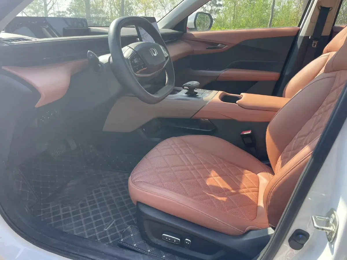 2024 ChangAn QiYuan A05 1.5L 110HP L4 E-CVT PHEV 18.99KWH,autocango,china used car exporter,china ev exporter,chinese used car exporter,chinese used ev exporter