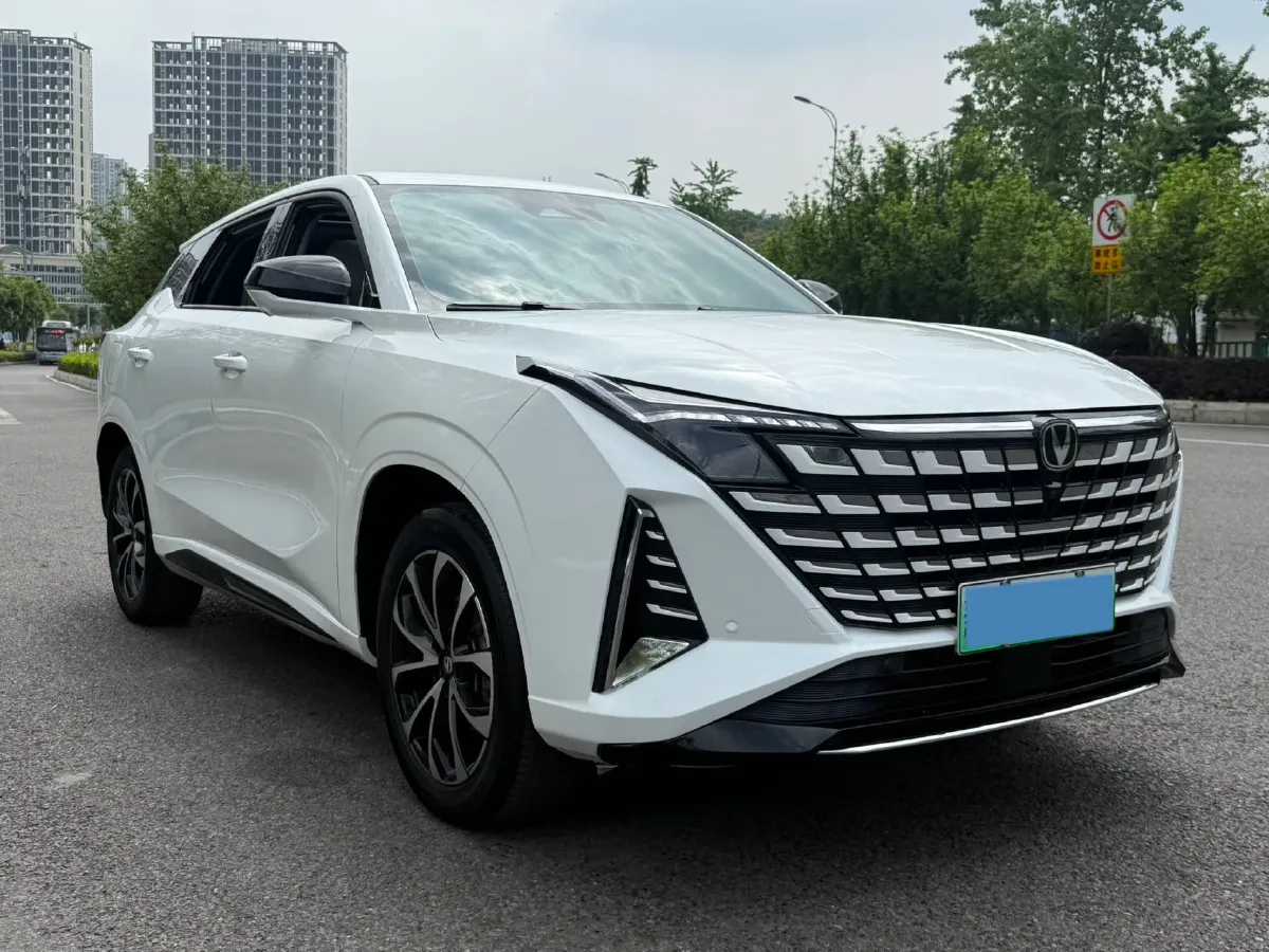 2024 ChangAn UNI-Z 1.5L 98HP L4 E-CVT PHEV 18.4KWH,autocango,china used car exporter,china ev exporter,chinese used car exporter,chinese used ev exporter