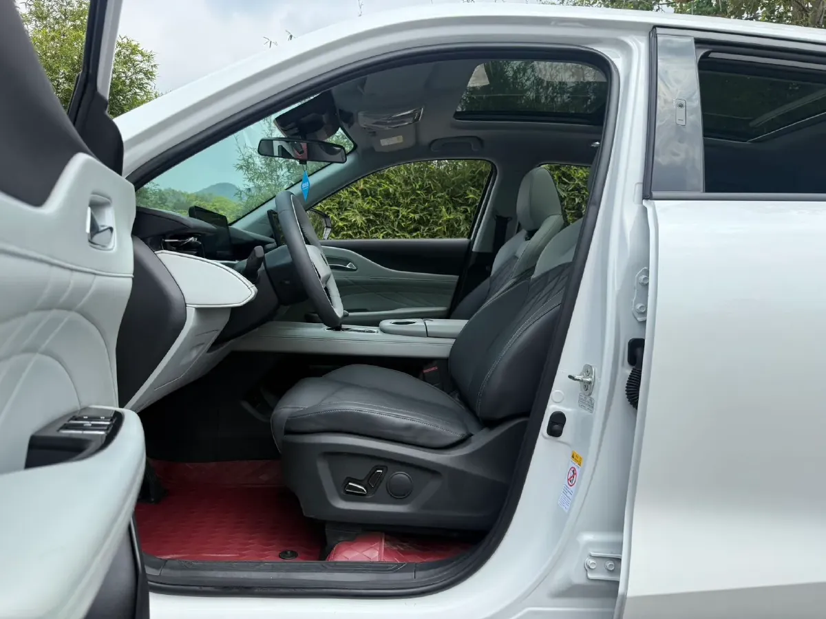 2024 ChangAn UNI-Z 1.5L 98HP L4 E-CVT PHEV 18.4KWH,autocango,china used car exporter,china ev exporter,chinese used car exporter,chinese used ev exporter