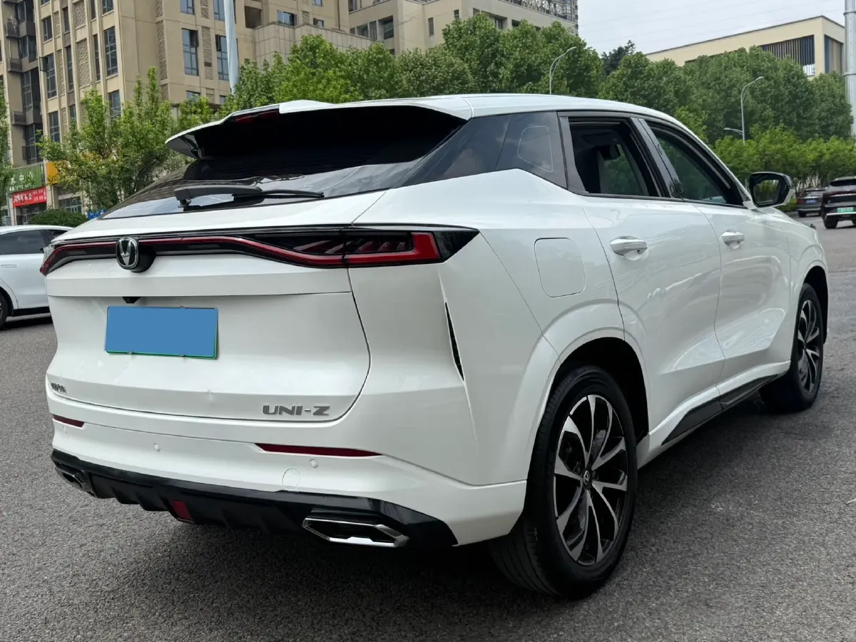 2024 ChangAn UNI-Z 1.5L 98HP L4 E-CVT PHEV 18.4KWH,autocango,china used car exporter,china ev exporter,chinese used car exporter,chinese used ev exporter