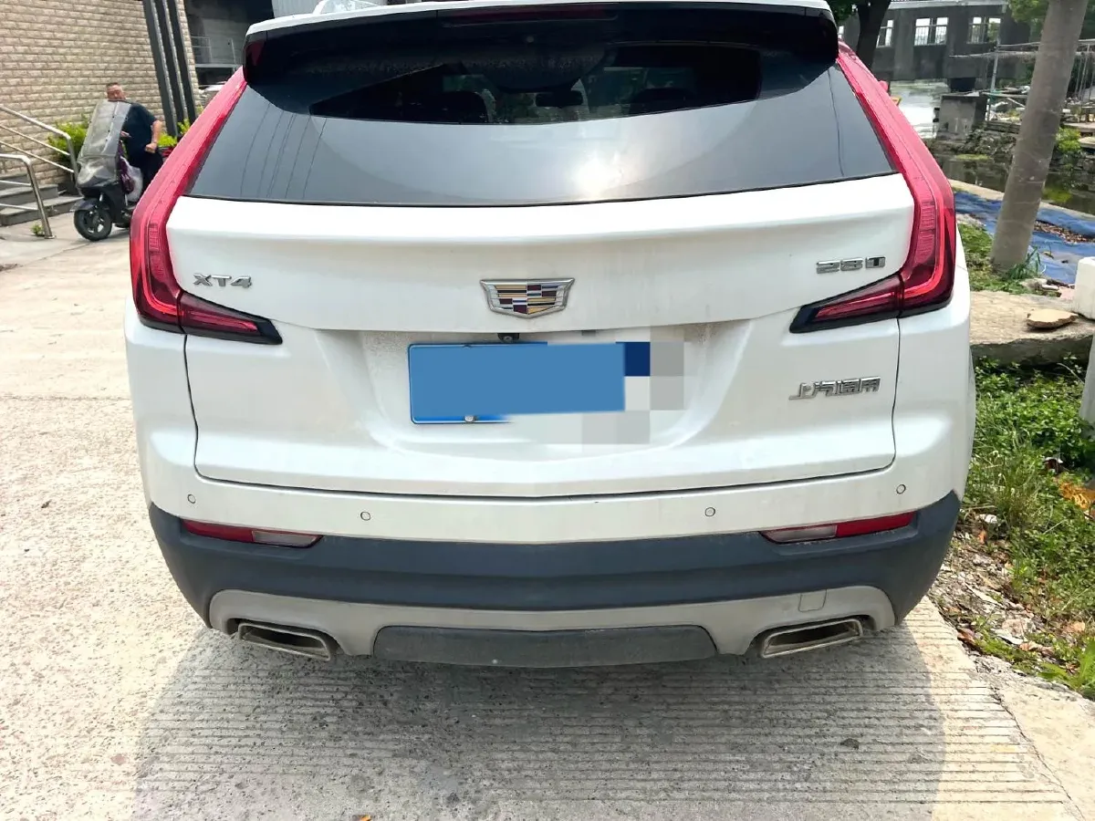 2020 Cadillac XT4 2.0T 237HP L4 9AT,autocango,china used car exporter,china ev exporter,chinese used car exporter,chinese used ev exporter