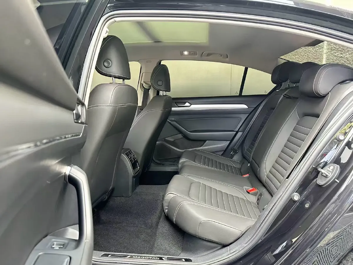 2020 Volkswagen Magotan 1.4T 150HP L4 7DCT,autocango,china used car exporter,china ev exporter,chinese used car exporter,chinese used ev exporter