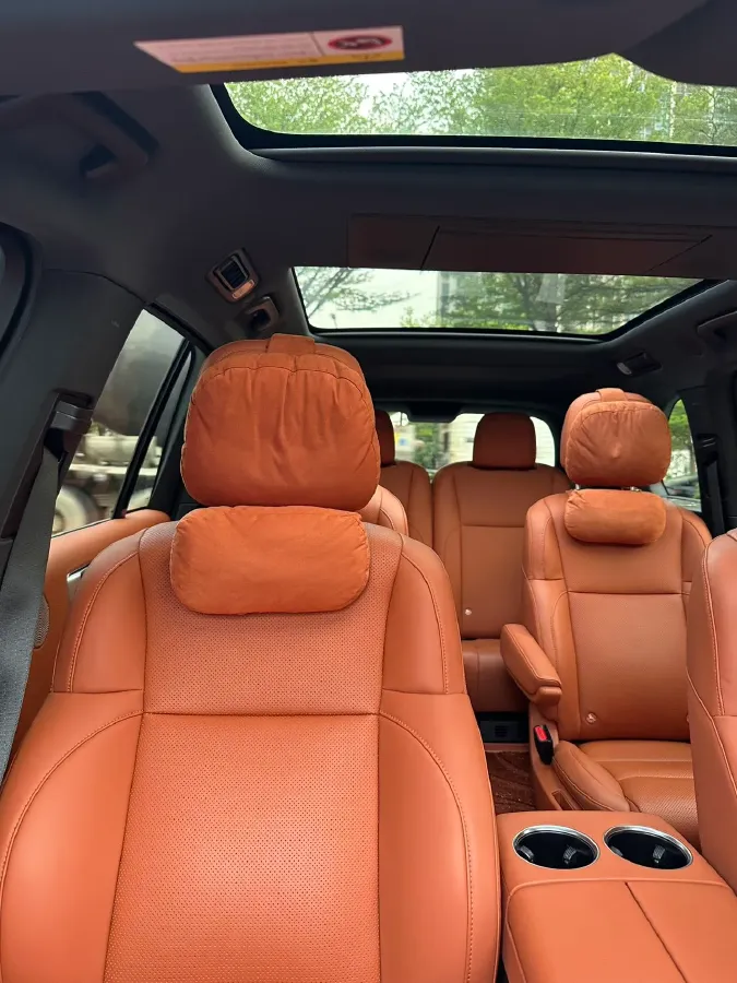 2023 Li L8 Range Extended 154HP REEV 40.9KWH,autocango,china used car exporter,china ev exporter,chinese used car exporter,chinese used ev exporter