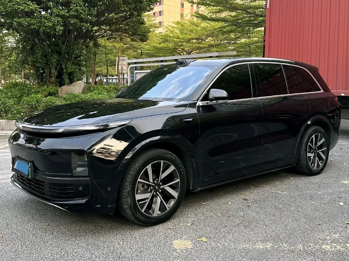2023 Li L8 Range Extended 154HP REEV 40.9KWH,autocango,china used car exporter,china ev exporter,chinese used car exporter,chinese used ev exporter