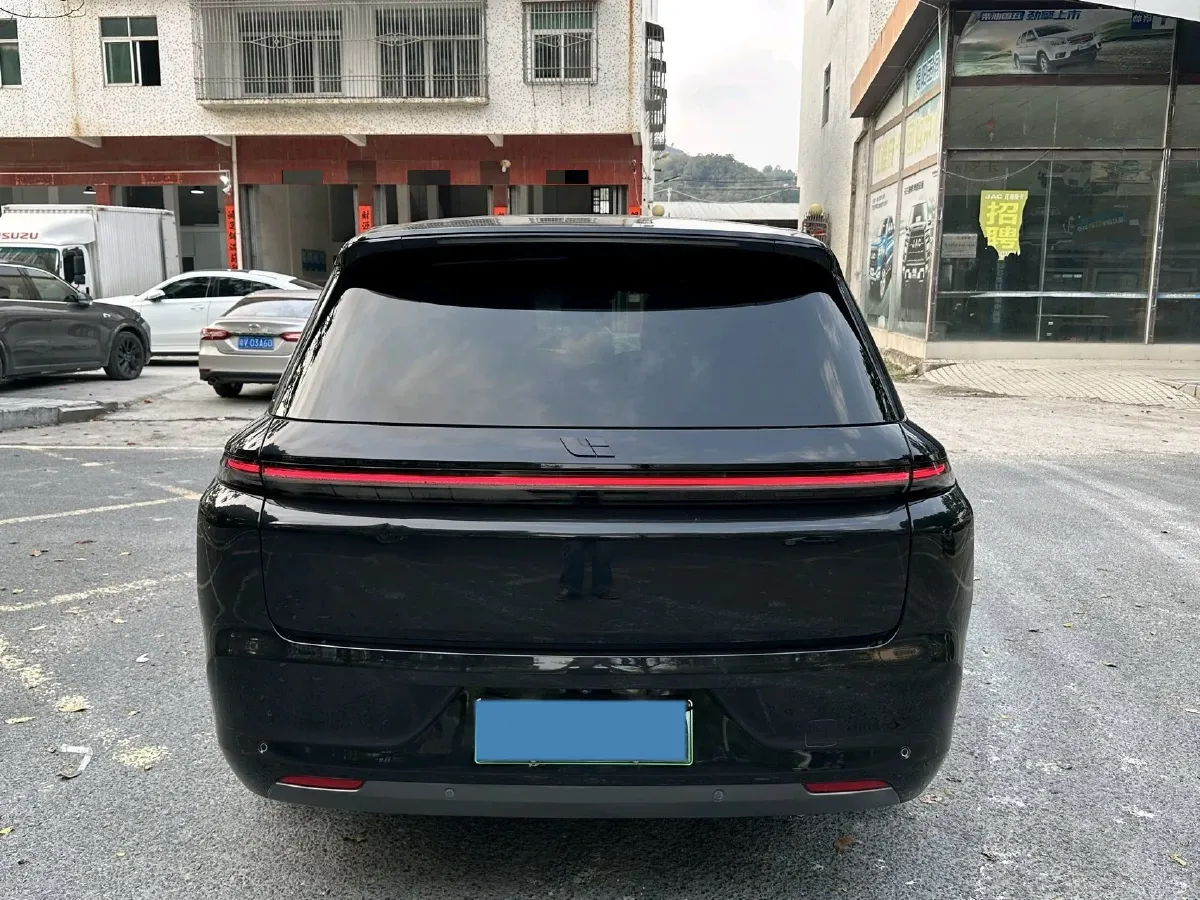 2023 Li L8 Range Extended 154HP REEV 40.9KWH,autocango,china used car exporter,china ev exporter,chinese used car exporter,chinese used ev exporter