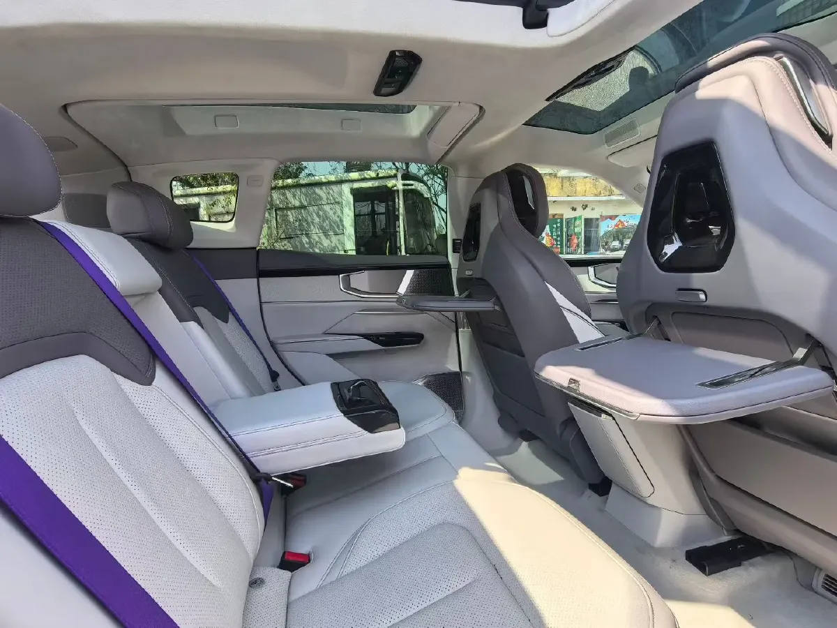 2023 HiPhi Y BEV 76.6KWH,autocango,china used car exporter,china ev exporter,chinese used car exporter,chinese used ev exporter