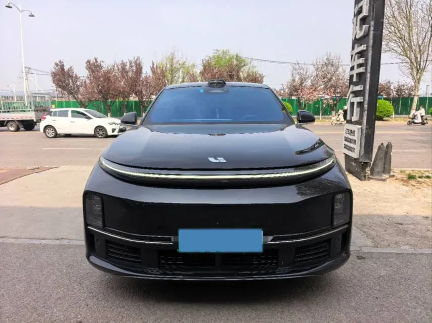 2023 Li L7 Range Extended 154HP REEV 40.9KWH,autocango,china used car exporter,china ev exporter,chinese used car exporter,chinese used ev exporter