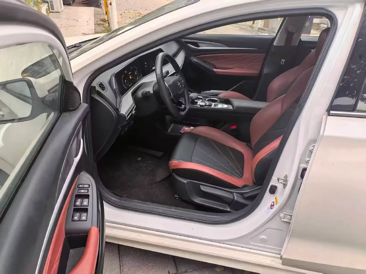 2022 ChangAn Eado 1.4T 160HP L4 7DCT,autocango,china used car exporter,china ev exporter,chinese used car exporter,chinese used ev exporter