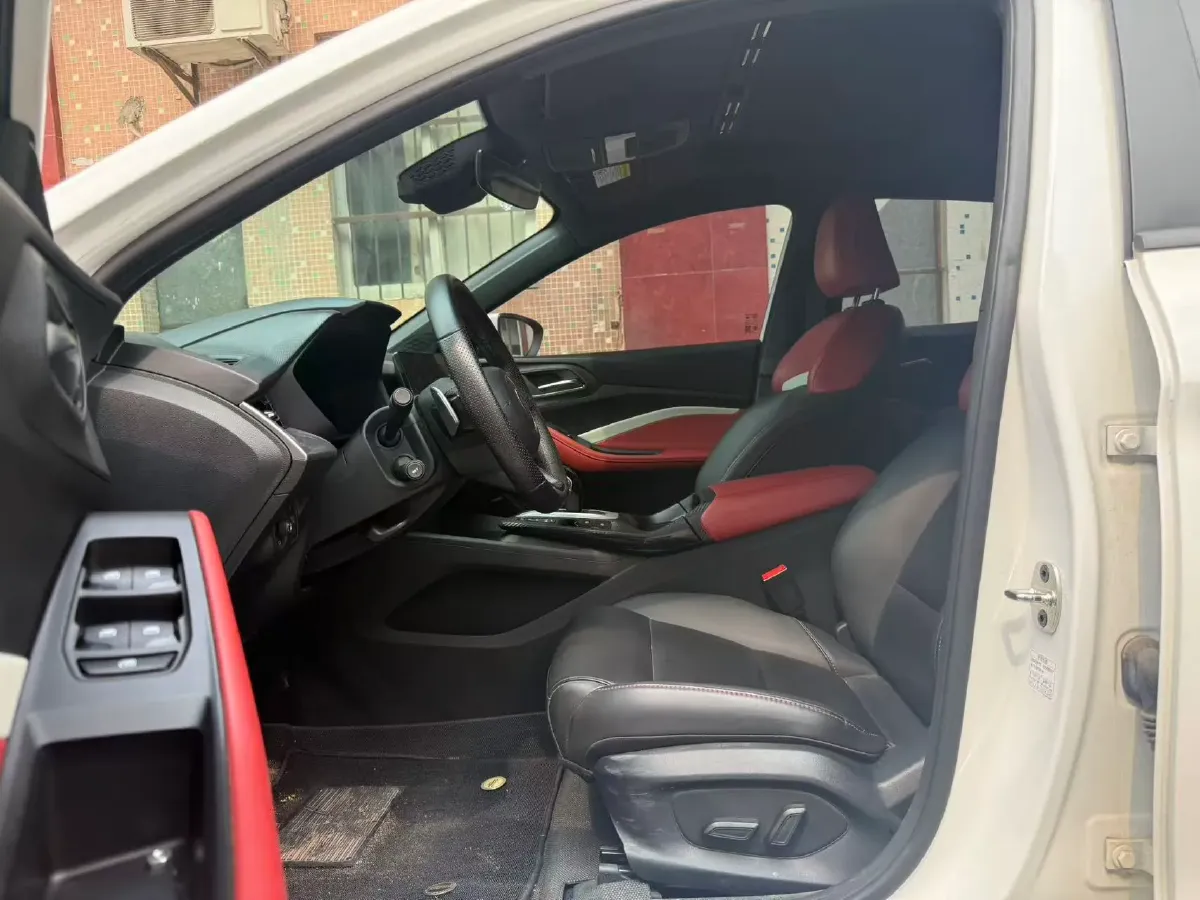 2021 MG 5 1.5T 173HP L4 7DCT,autocango,china used car exporter,china ev exporter,chinese used car exporter,chinese used ev exporter