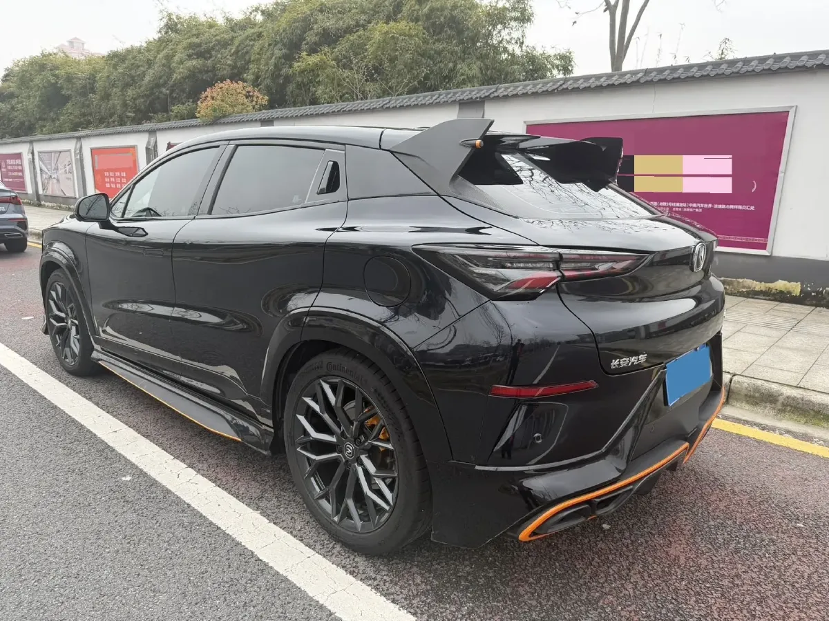 2022 ChangAn UNI-T 2.0T 233HP L4 8AT,autocango,china used car exporter,china ev exporter,chinese used car exporter,chinese used ev exporter