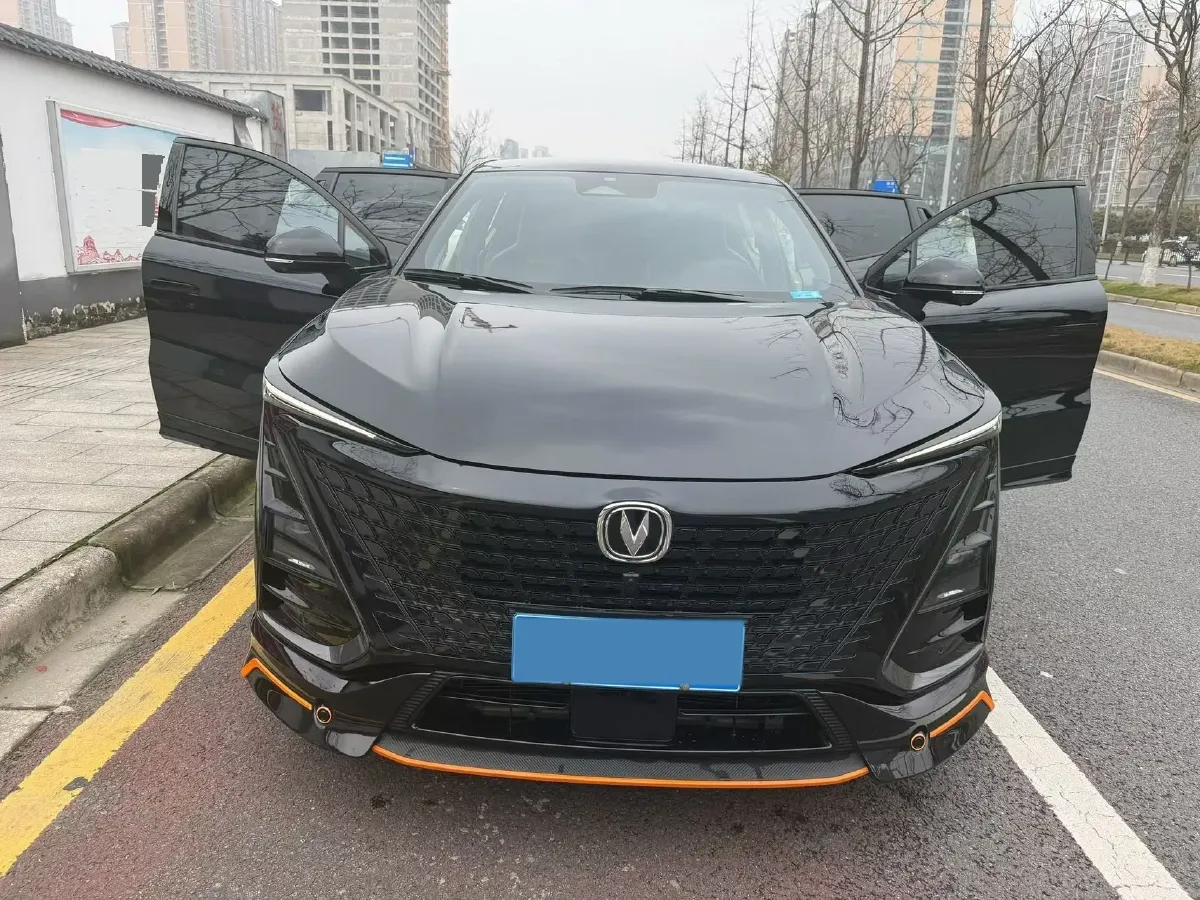 2022 ChangAn UNI-T 2.0T 233HP L4 8AT,autocango,china used car exporter,china ev exporter,chinese used car exporter,chinese used ev exporter