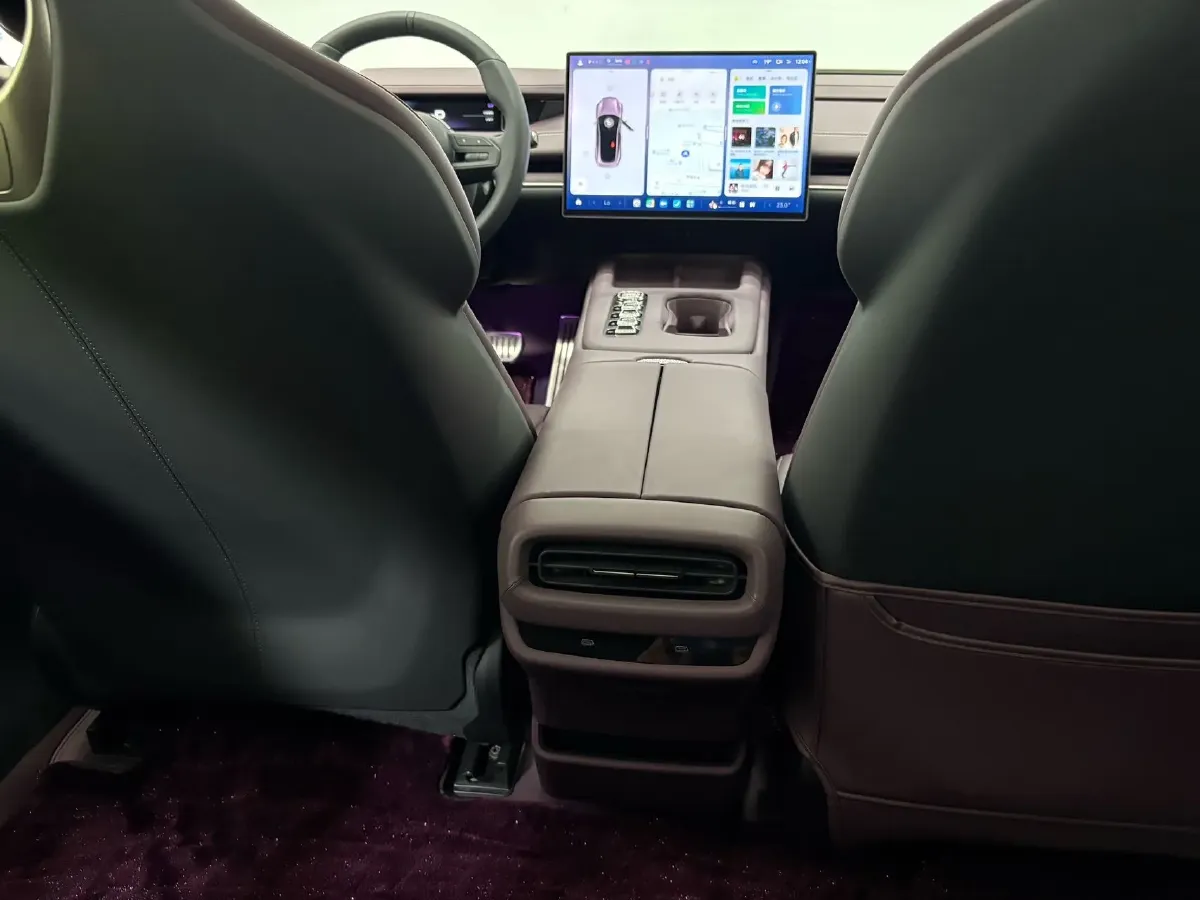 2024 MI SU7 BEV 101KWH,autocango,china used car exporter,china ev exporter,chinese used car exporter,chinese used ev exporter