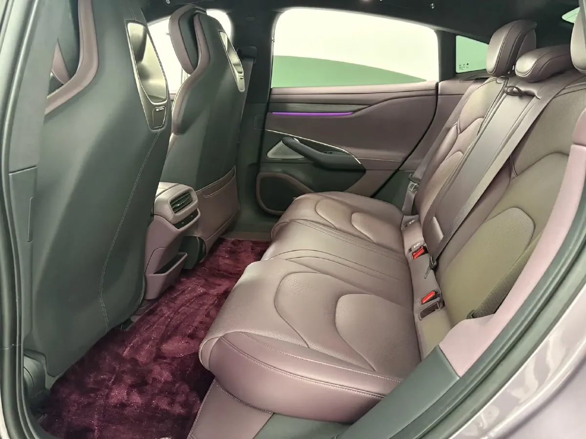 2024 MI SU7 BEV 101KWH,autocango,china used car exporter,china ev exporter,chinese used car exporter,chinese used ev exporter