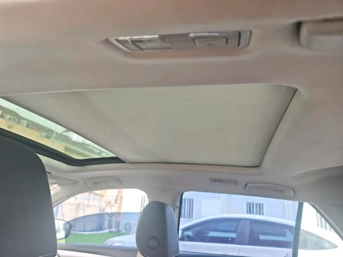 2022 Volkswagen T-Roc 1.4T 150HP L4 7DCT,autocango,china used car exporter,china ev exporter,chinese used car exporter,chinese used ev exporter