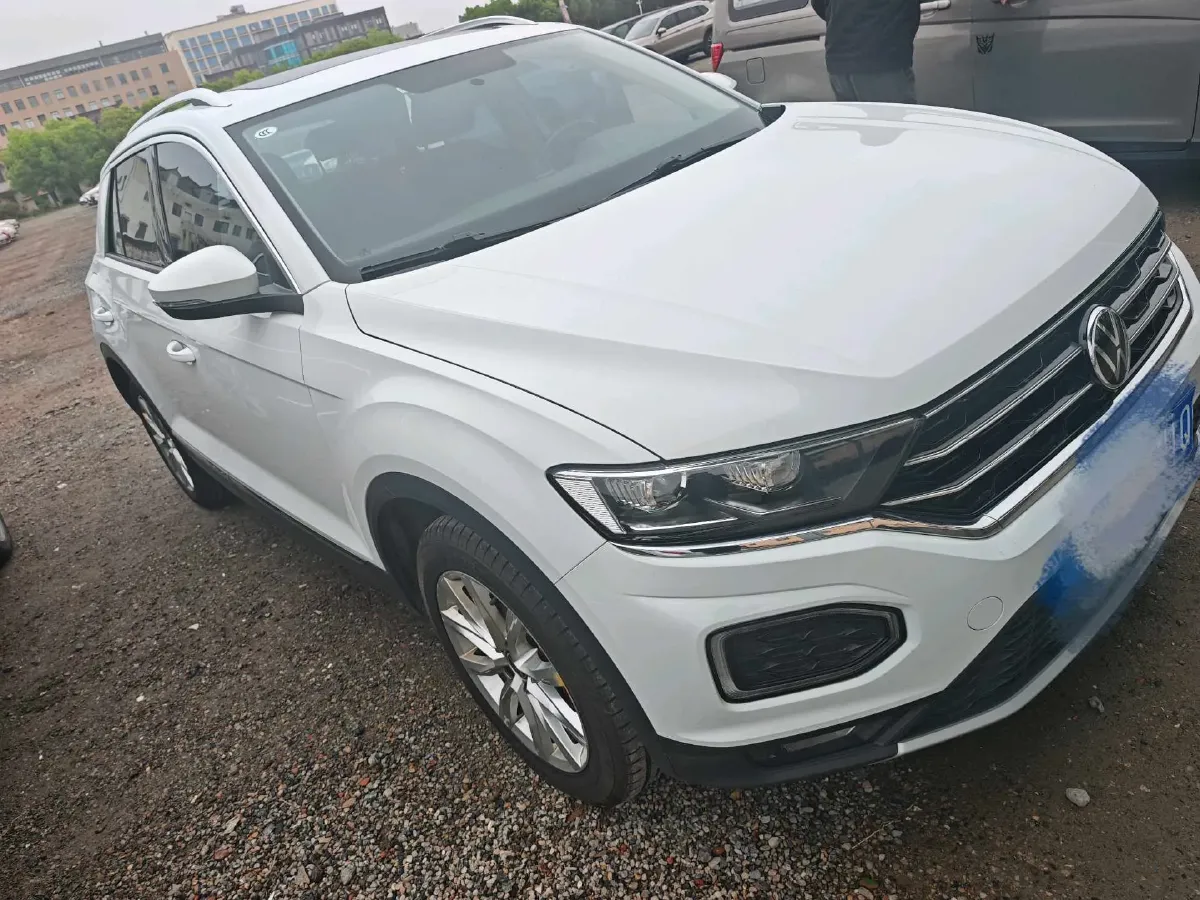 2022 Volkswagen T-Roc 1.4T 150HP L4 7DCT,autocango,china used car exporter,china ev exporter,chinese used car exporter,chinese used ev exporter